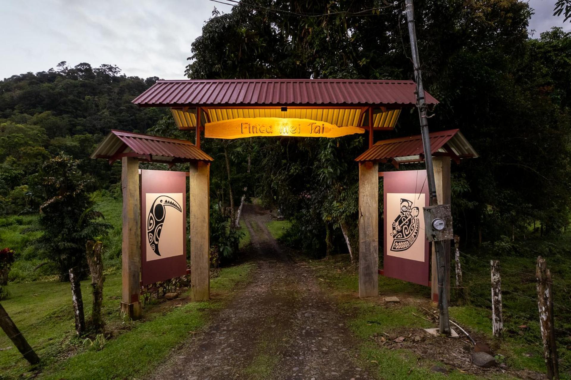 Mei Tai Cacao Lodge Бихагуа Экстерьер фото