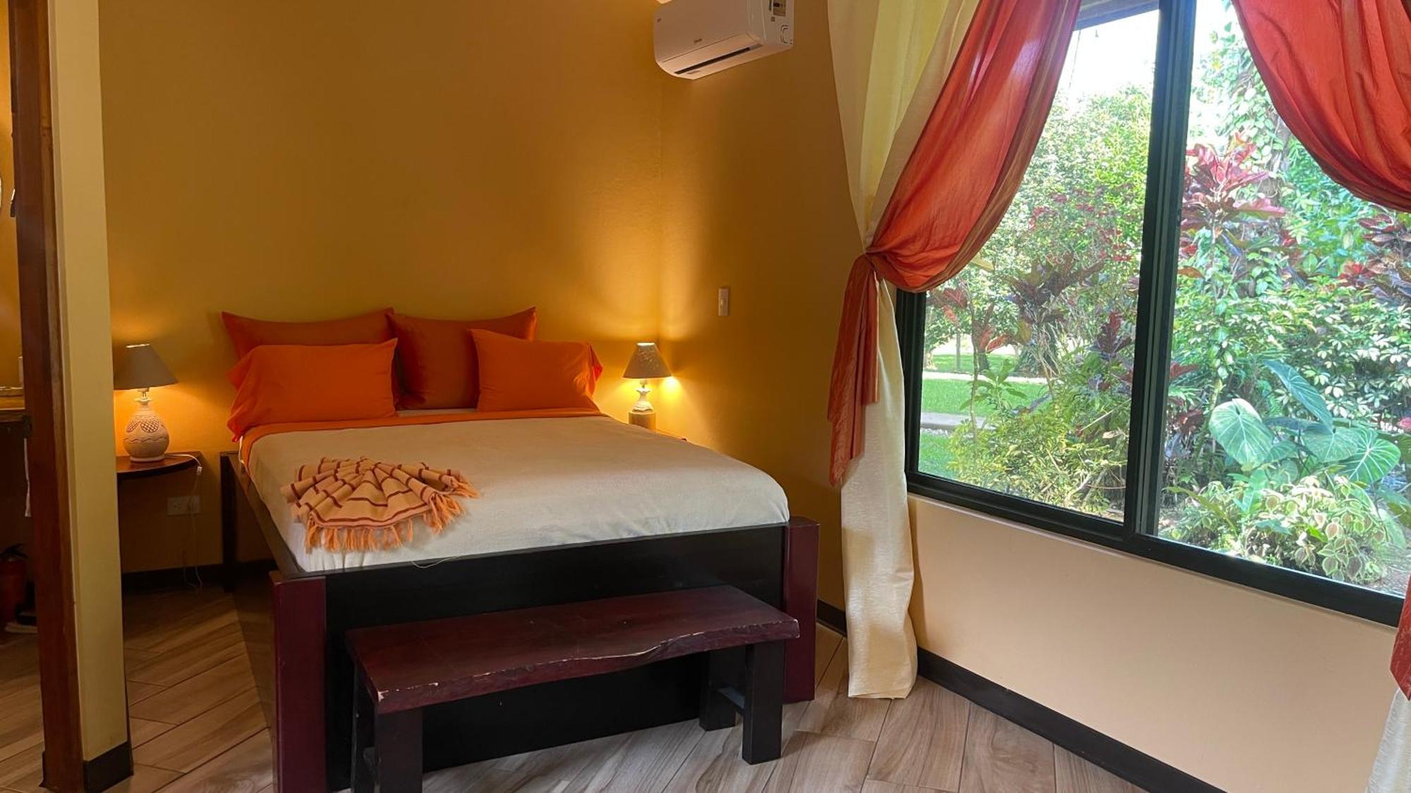 Mei Tai Cacao Lodge Бихагуа Экстерьер фото